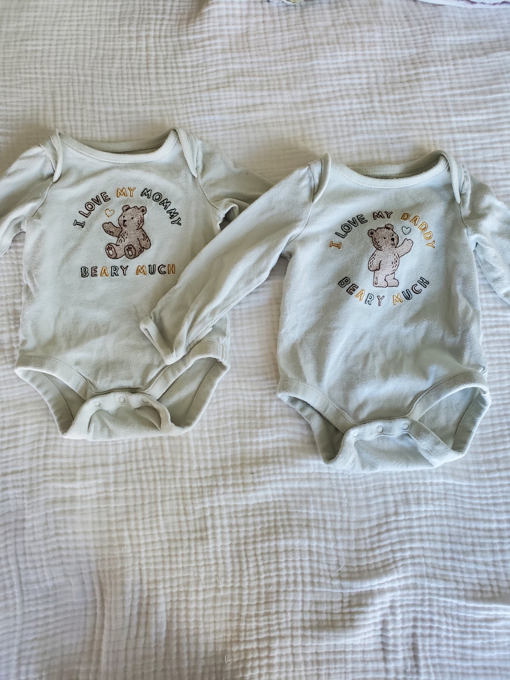 Baby GAP Set Of 2 Matching 'Beary Much' Long-Sleeve Baby One-Piece Onesies